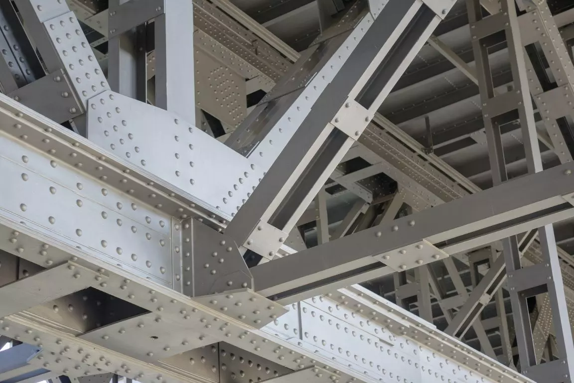 What are the Uses for Universal Beams in Steel Construction? Universal Beams supplies London, Kent and Essex